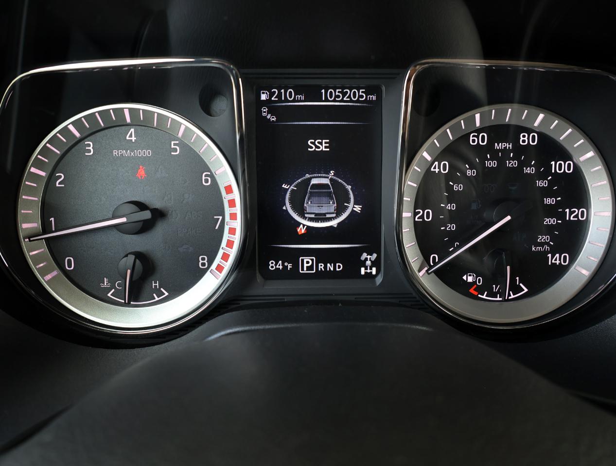 Nissan Titan Platinum Reserve 4WD 2018