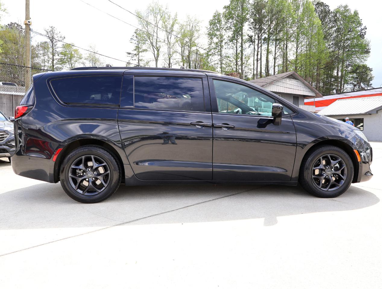 Chrysler Pacifica Touring-L Plus 2019
