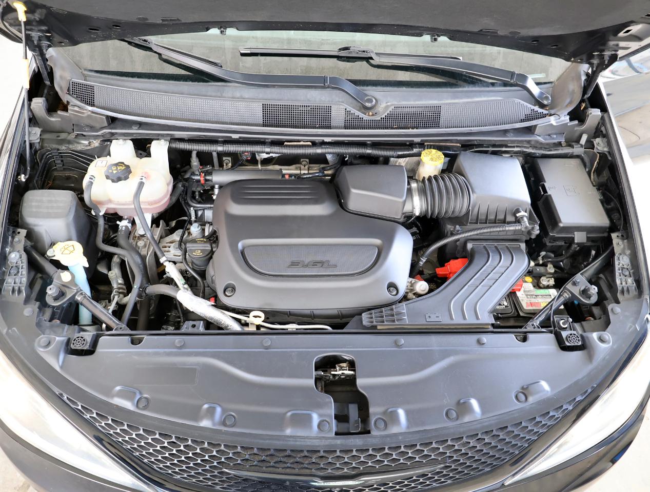 Chrysler Pacifica Touring-L Plus 2019