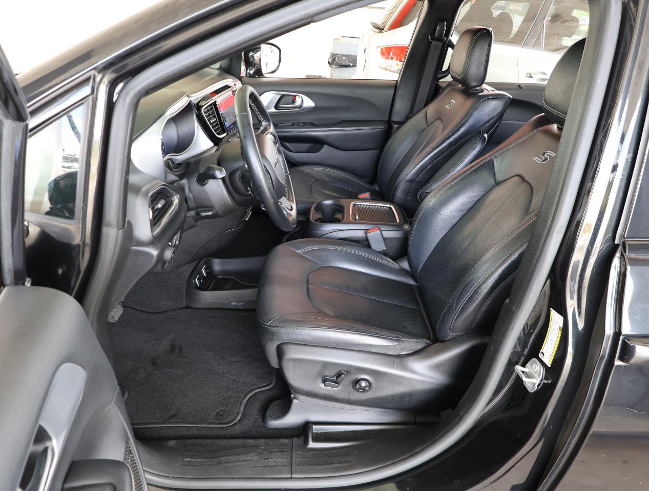 Chrysler Pacifica Touring-L Plus 2019