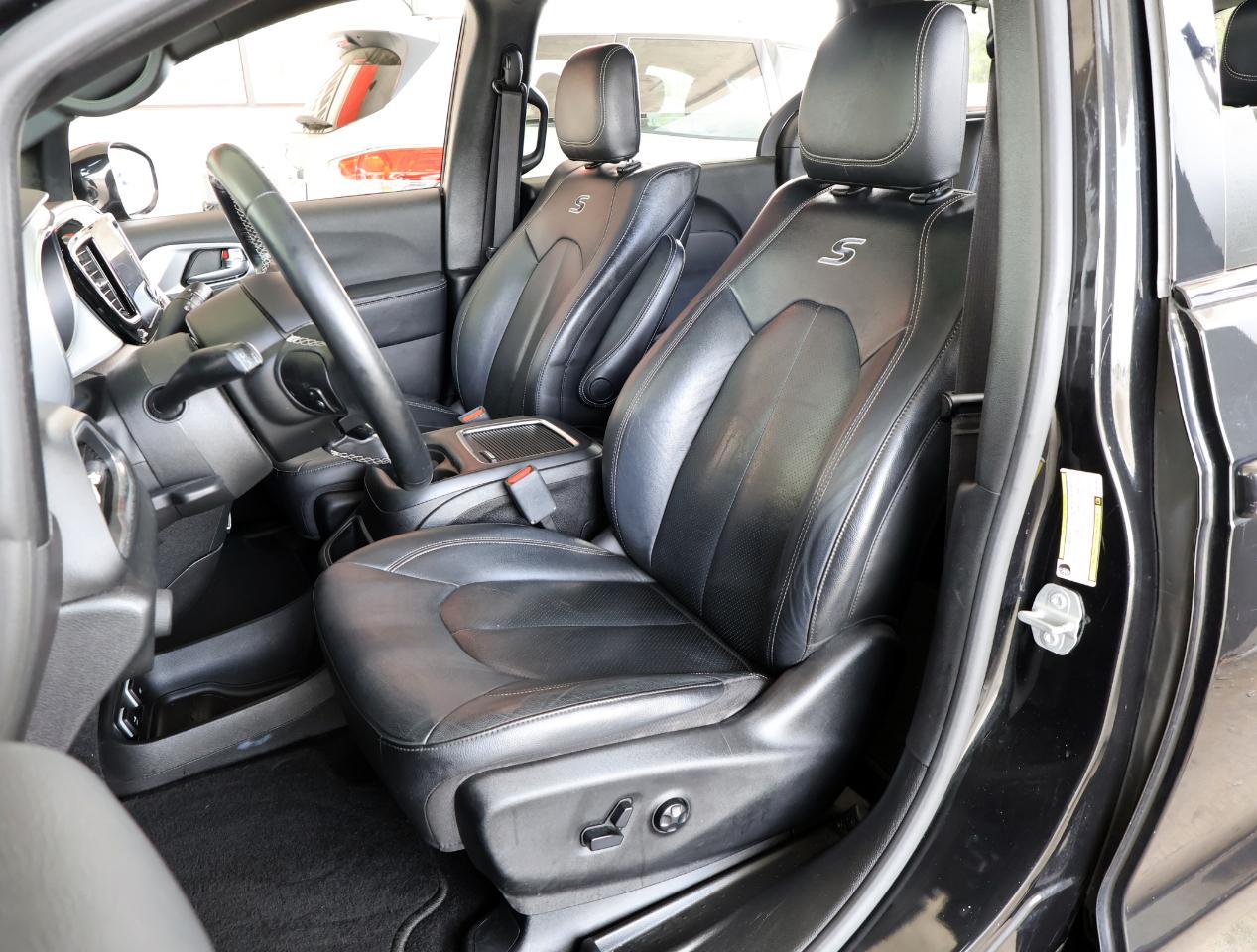 Chrysler Pacifica Touring-L Plus 2019