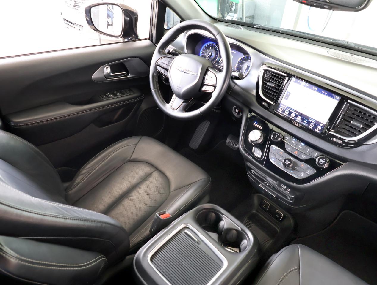 Chrysler Pacifica Touring-L Plus 2019