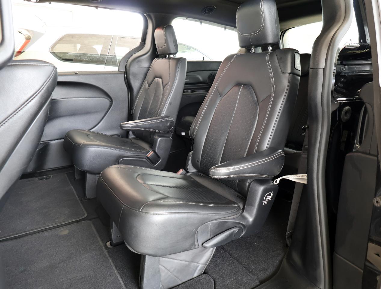 Chrysler Pacifica Touring-L Plus 2019