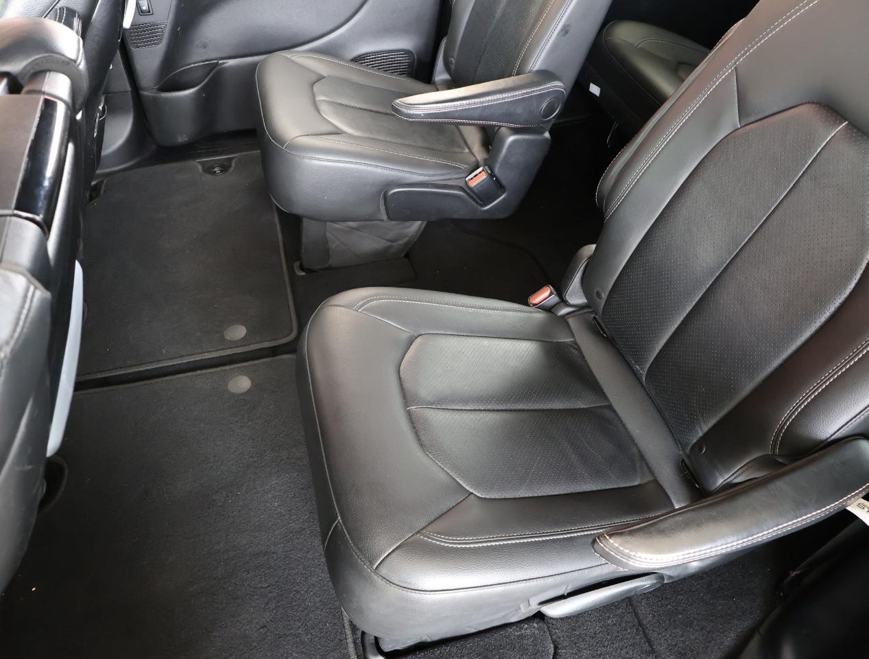 Chrysler Pacifica Touring-L Plus 2019