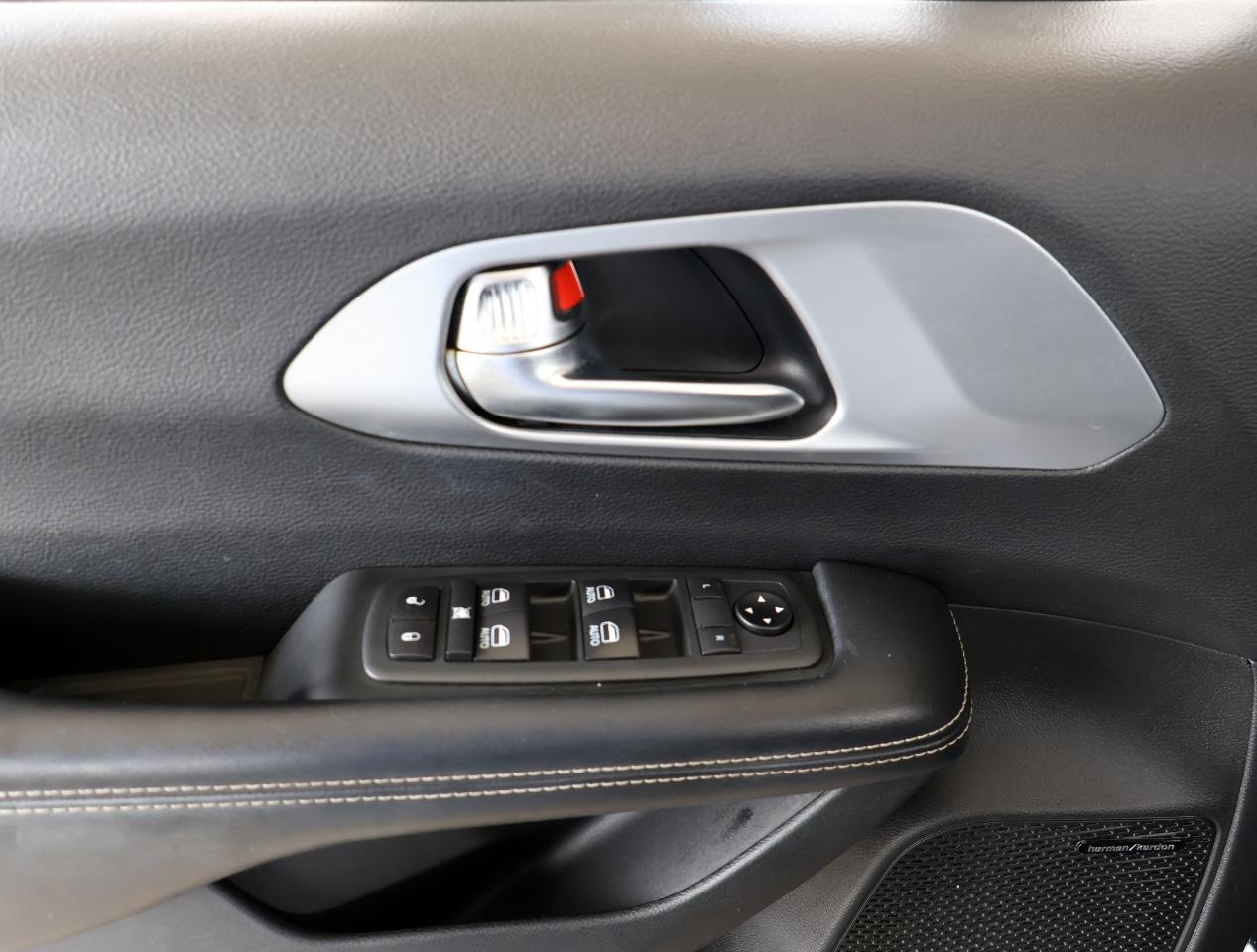 Chrysler Pacifica Touring-L Plus 2019