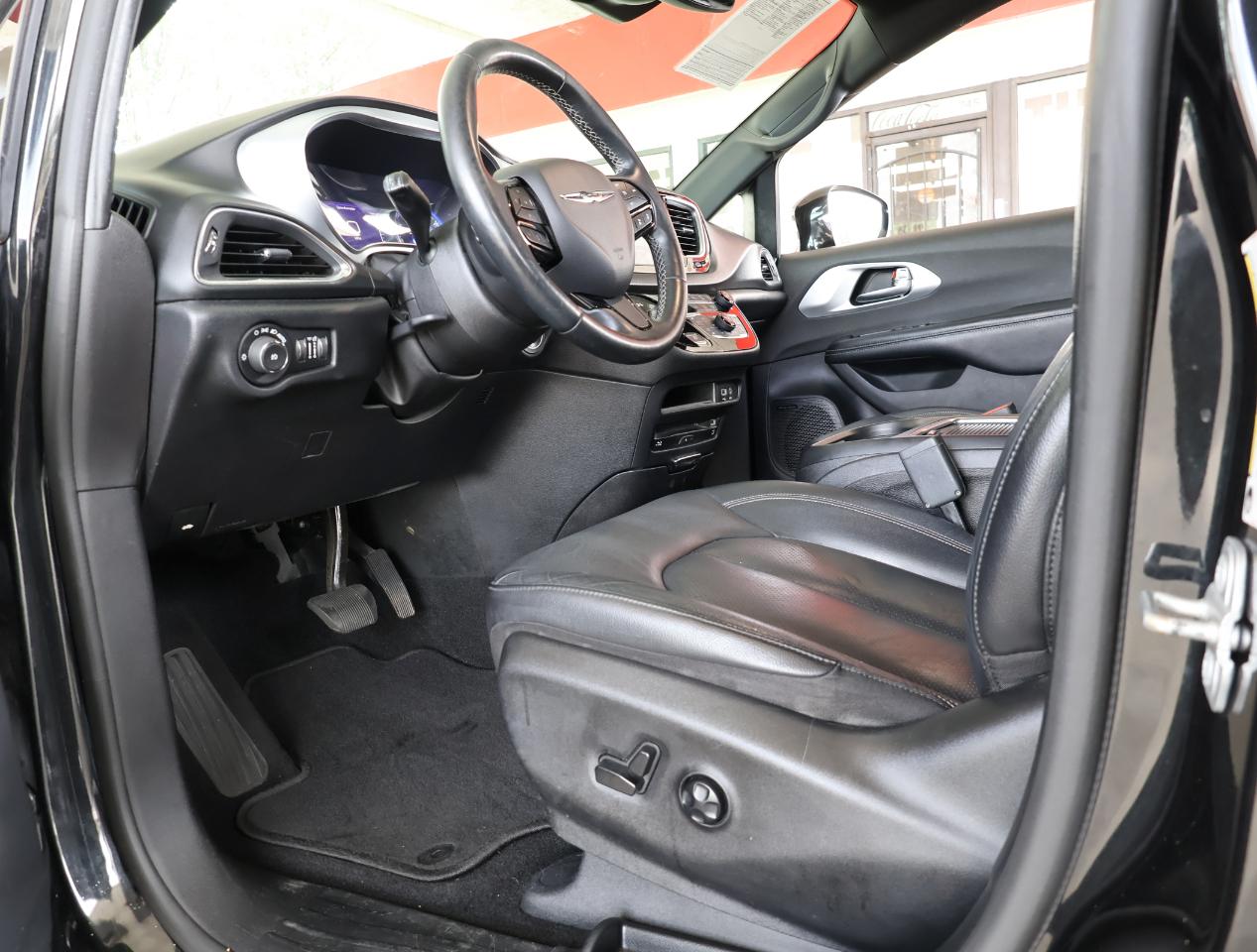 Chrysler Pacifica Touring-L Plus 2019