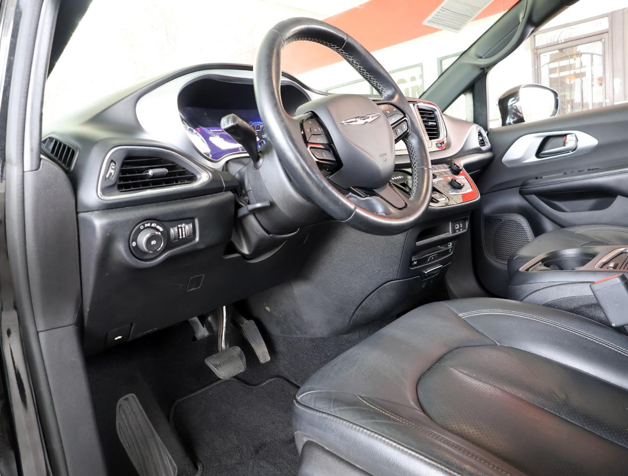 Chrysler Pacifica Touring-L Plus 2019