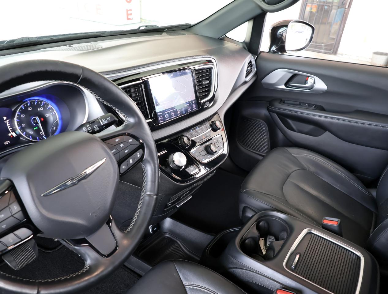 Chrysler Pacifica Touring-L Plus 2019