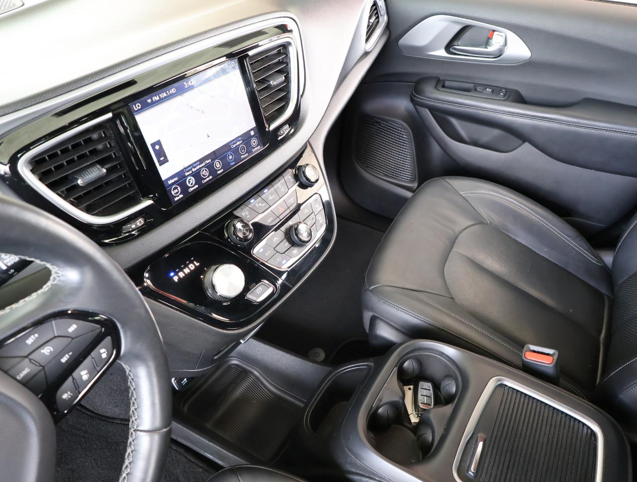 Chrysler Pacifica Touring-L Plus 2019