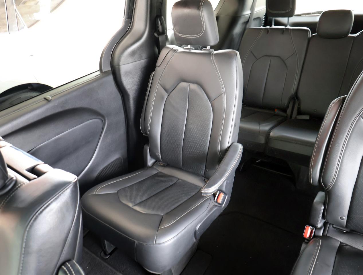 Chrysler Pacifica Touring-L Plus 2019