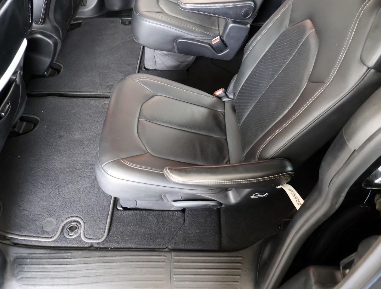 Chrysler Pacifica Touring-L Plus 2019