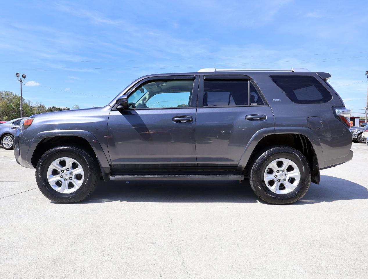 Toyota 4Runner SR5 4WD 2015