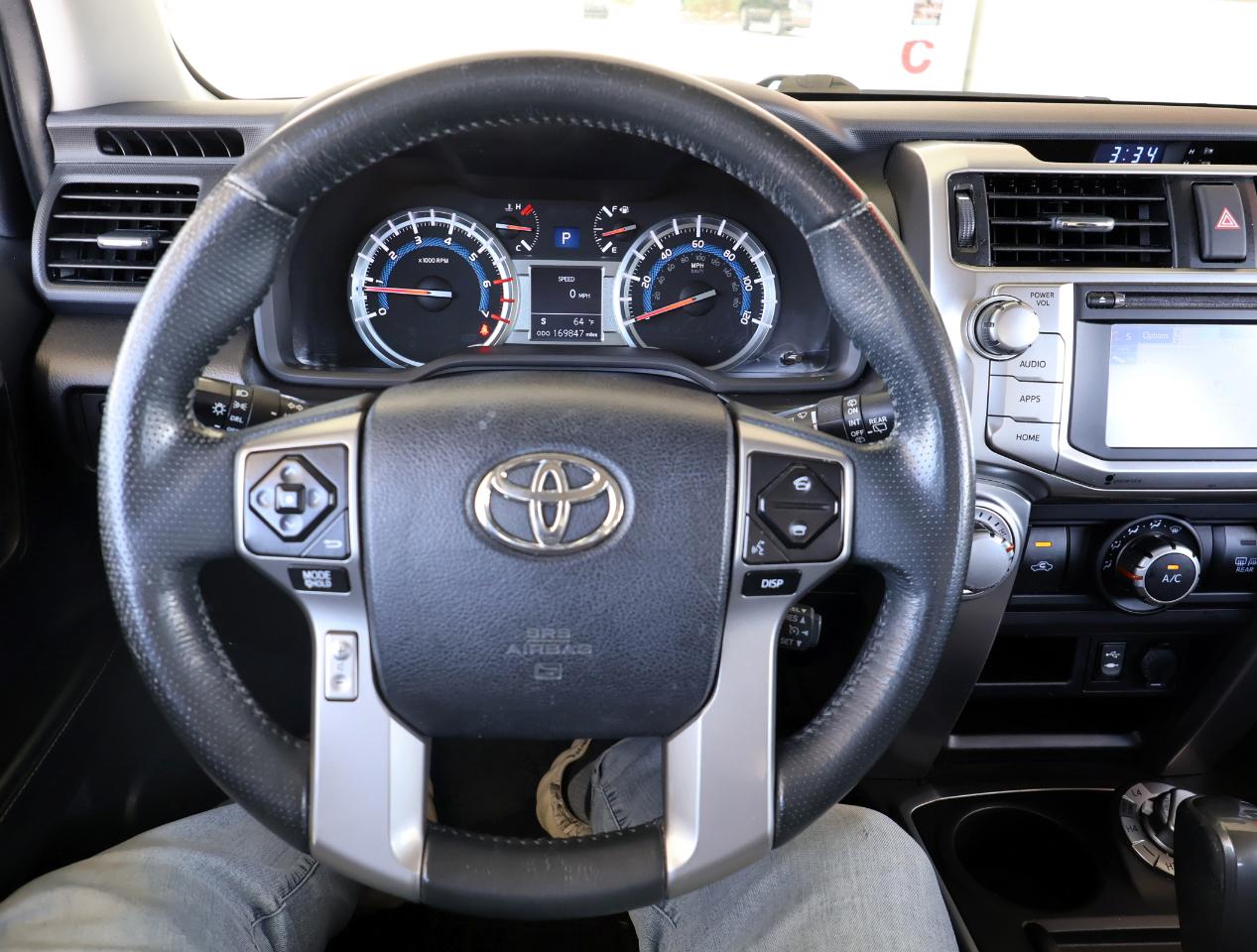 Toyota 4Runner SR5 4WD 2015