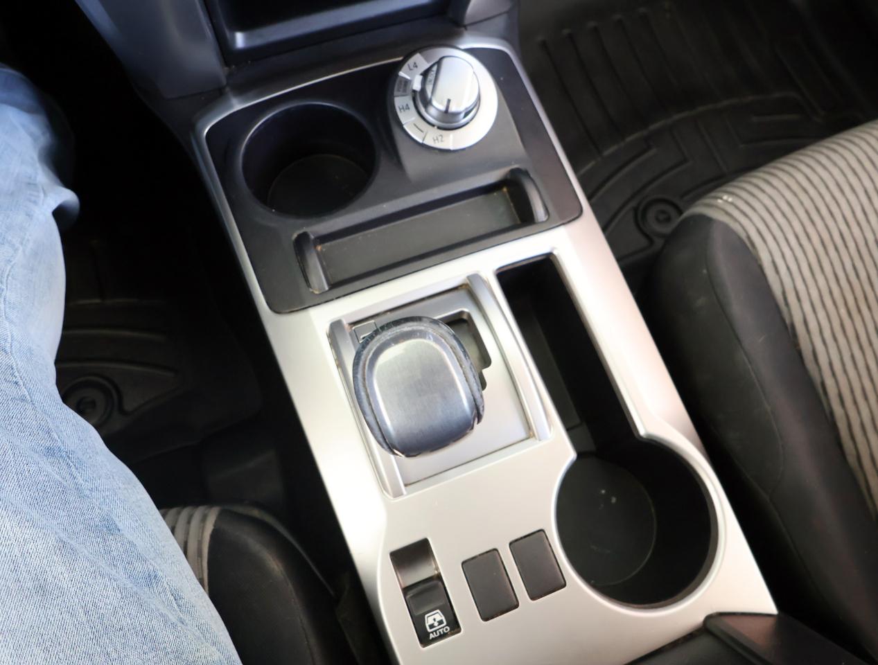 Toyota 4Runner SR5 4WD 2015