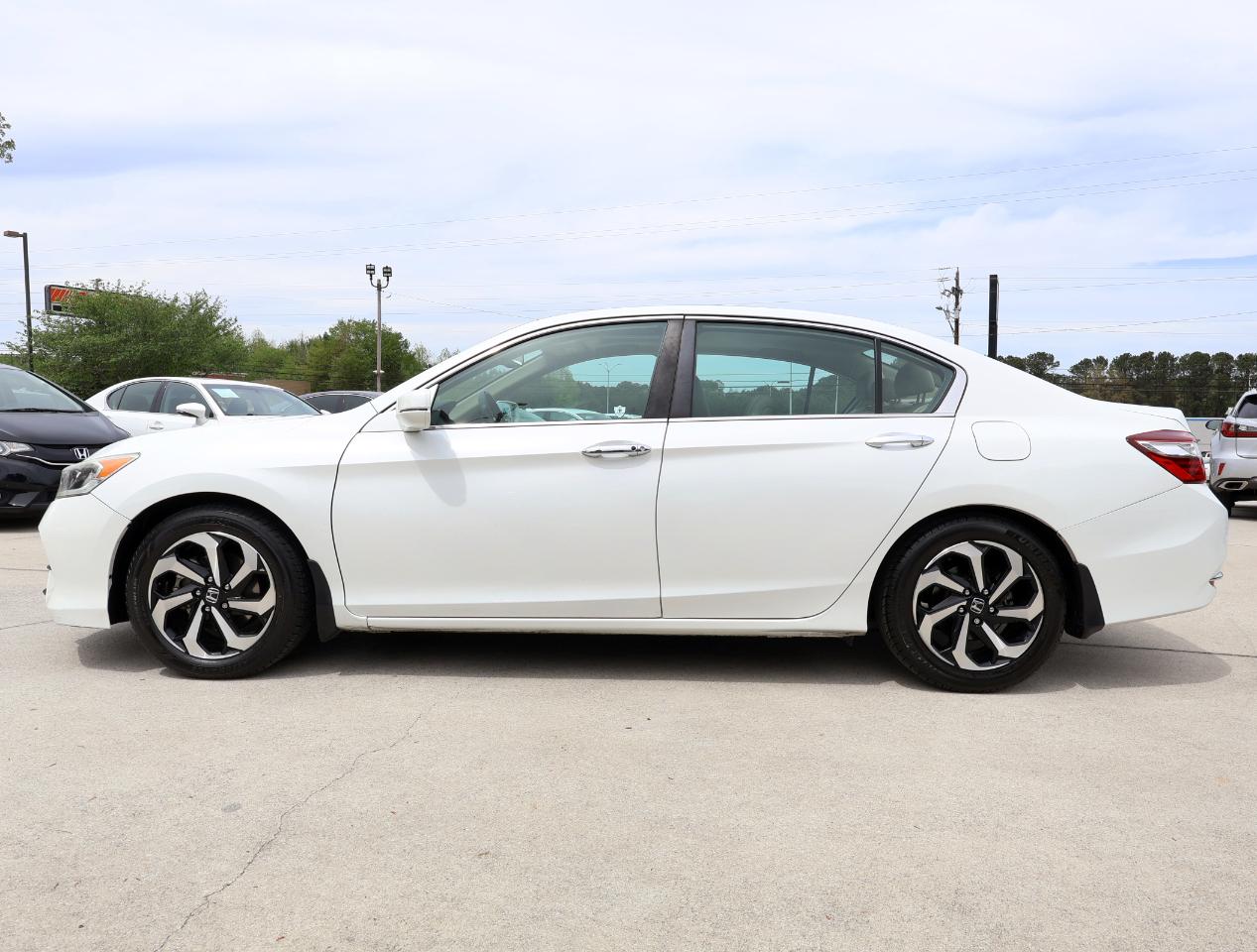 Honda Accord EX-L Sedan CVT 2016