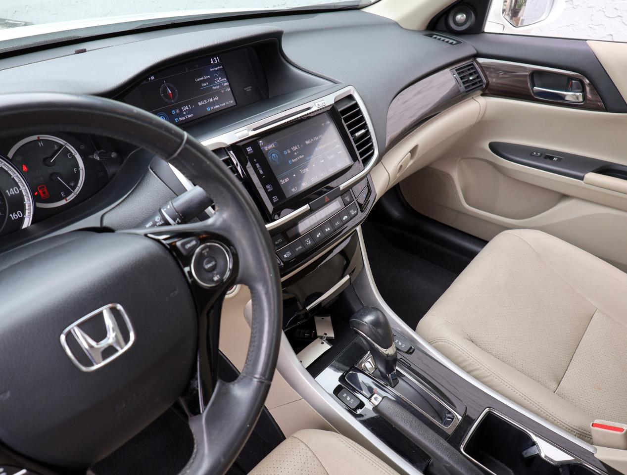Honda Accord EX-L Sedan CVT 2016