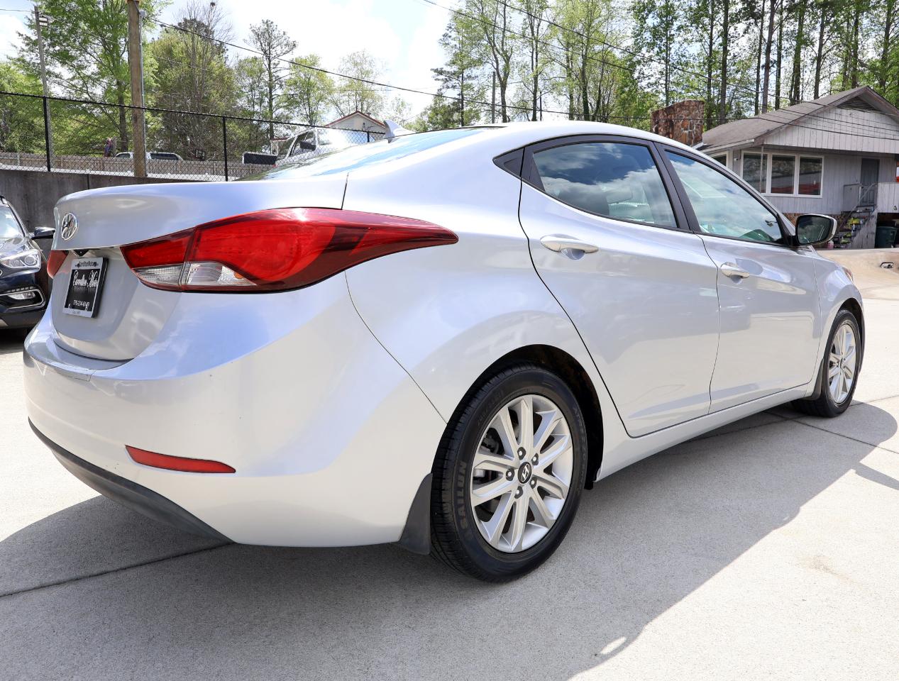 Hyundai Elantra SE 2014