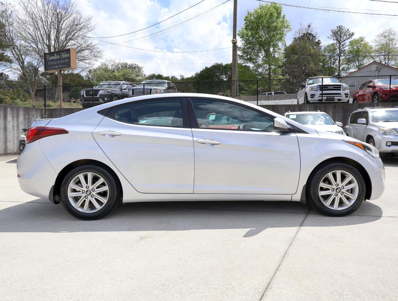 Hyundai Elantra SE 2014