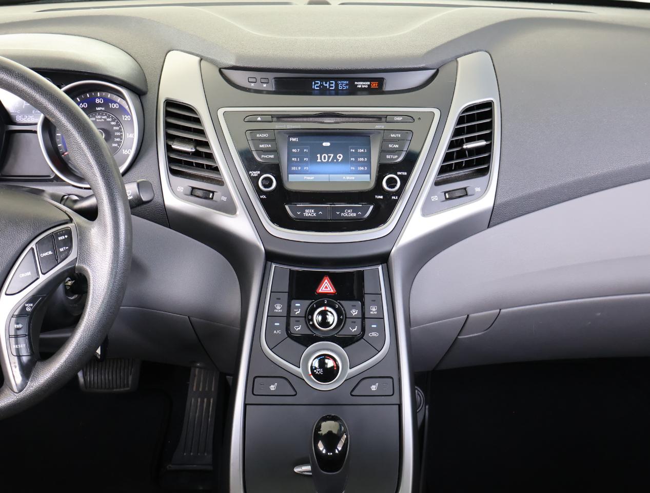 Hyundai Elantra SE 2014