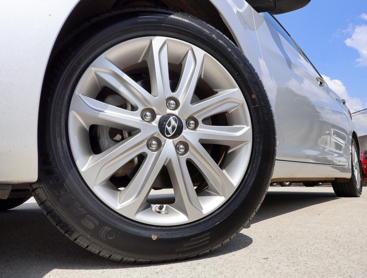 Hyundai Elantra SE 2014