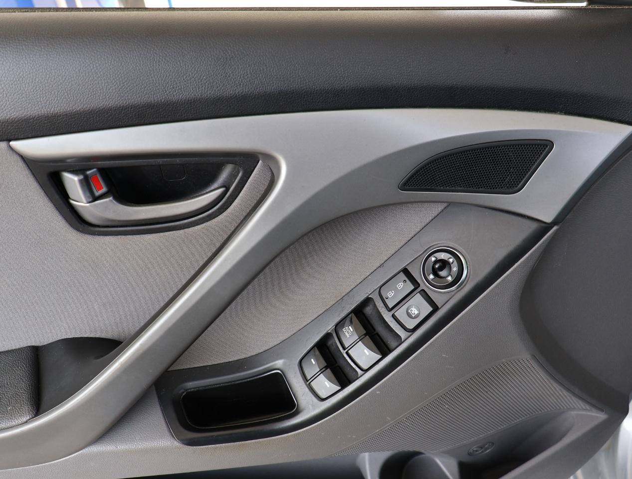 Hyundai Elantra SE 2014