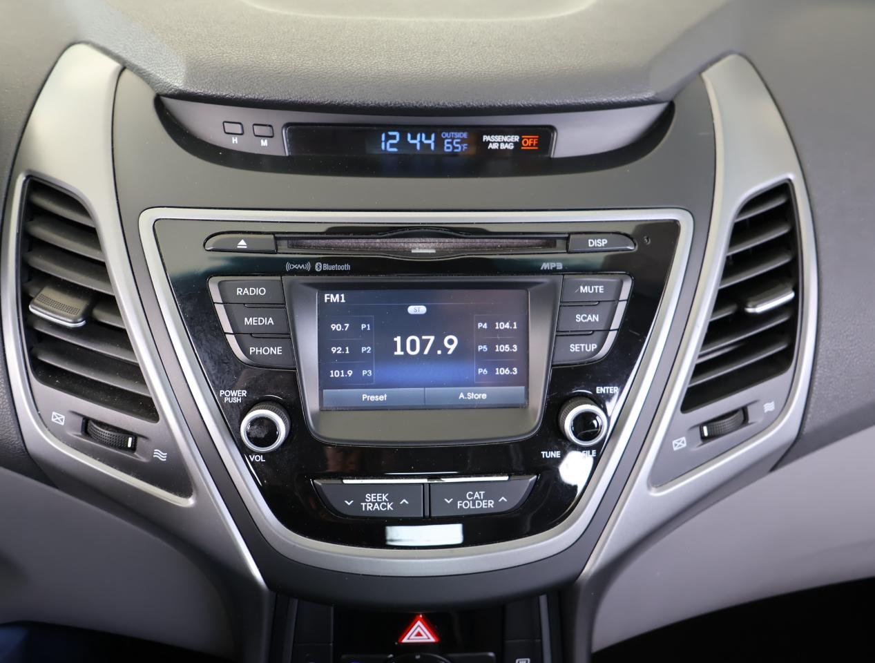 Hyundai Elantra SE 2014