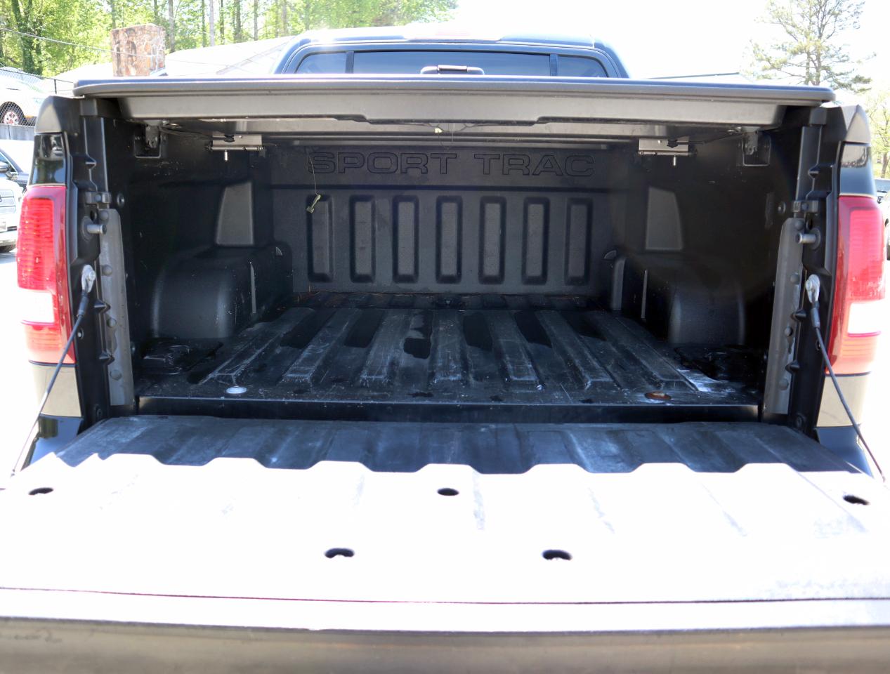 Ford Explorer Sport Trac  2010