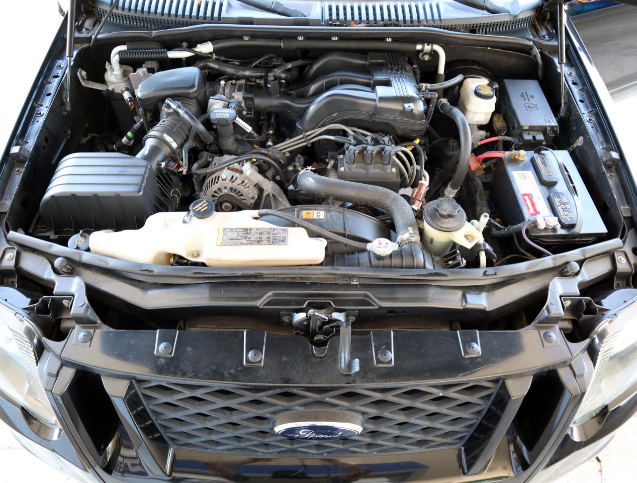 Ford Explorer Sport Trac  2010