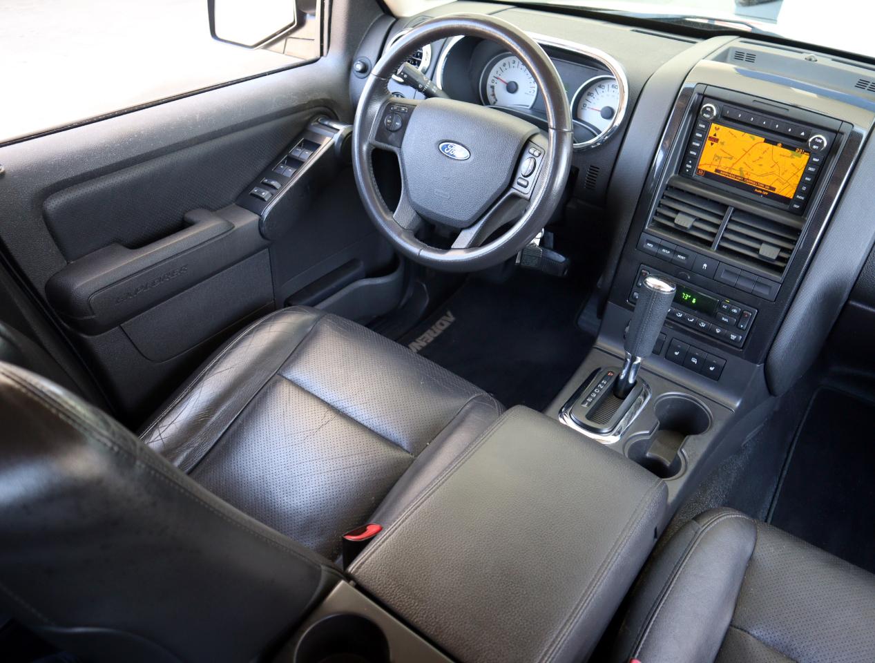 Ford Explorer Sport Trac  2010