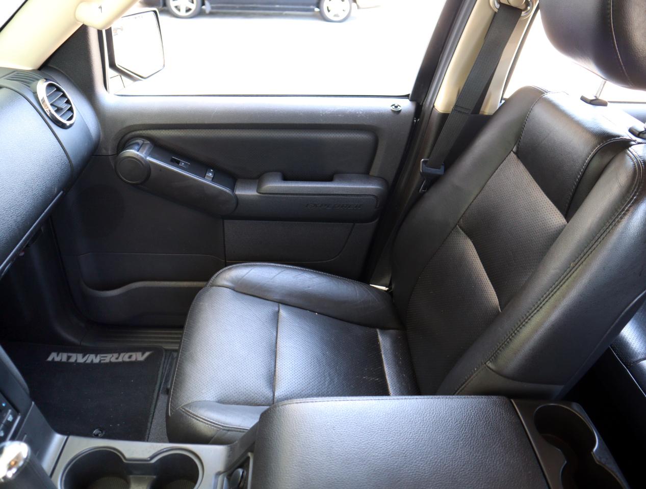 Ford Explorer Sport Trac  2010