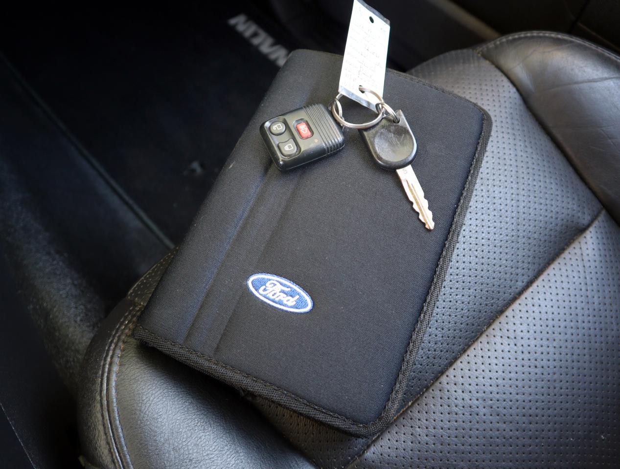 Ford Explorer Sport Trac  2010