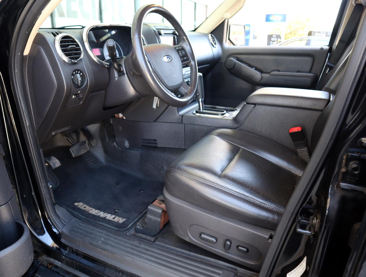 Ford Explorer Sport Trac  2010