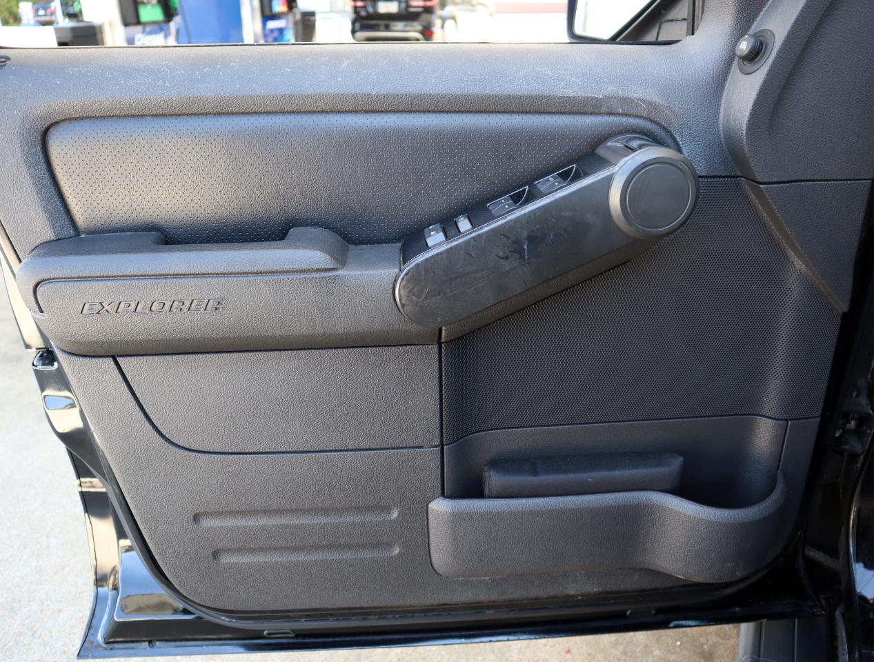 Ford Explorer Sport Trac  2010