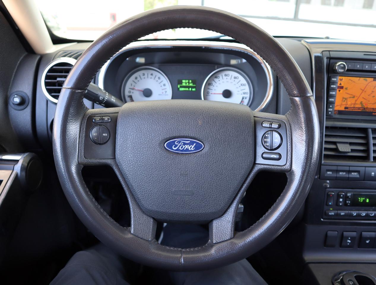 Ford Explorer Sport Trac  2010