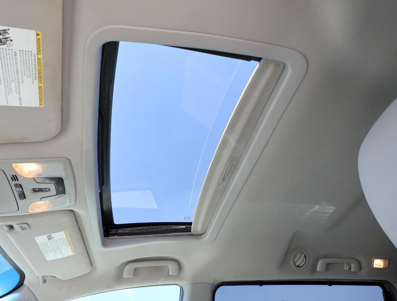 Toyota Sienna XLE 2015