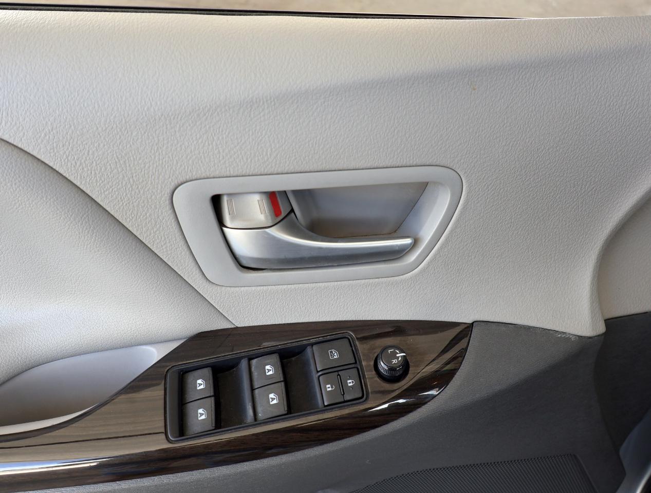 Toyota Sienna XLE 2015