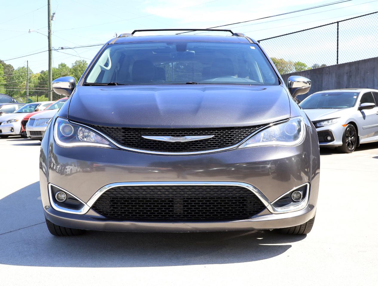 Chrysler Pacifica Limited 2017