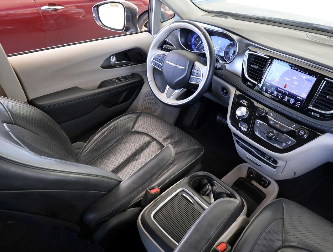 Chrysler Pacifica Limited 2017