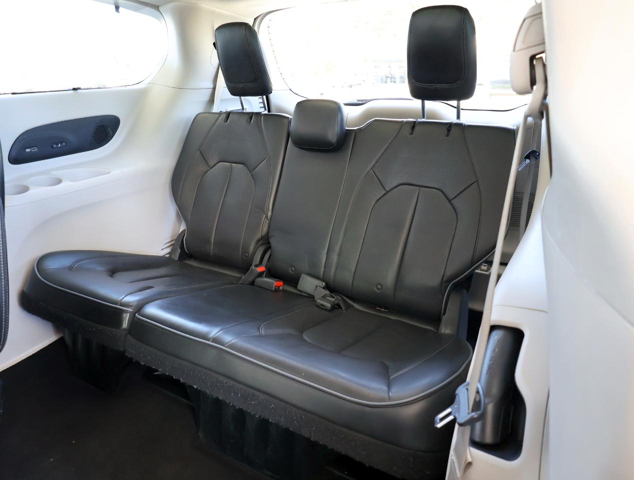 Chrysler Pacifica Limited 2017