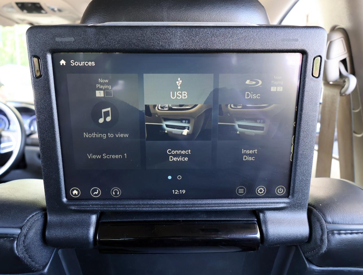 Chrysler Pacifica Limited 2017