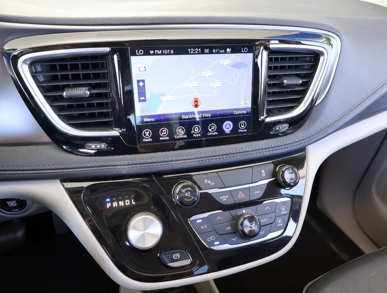 Chrysler Pacifica Limited 2017