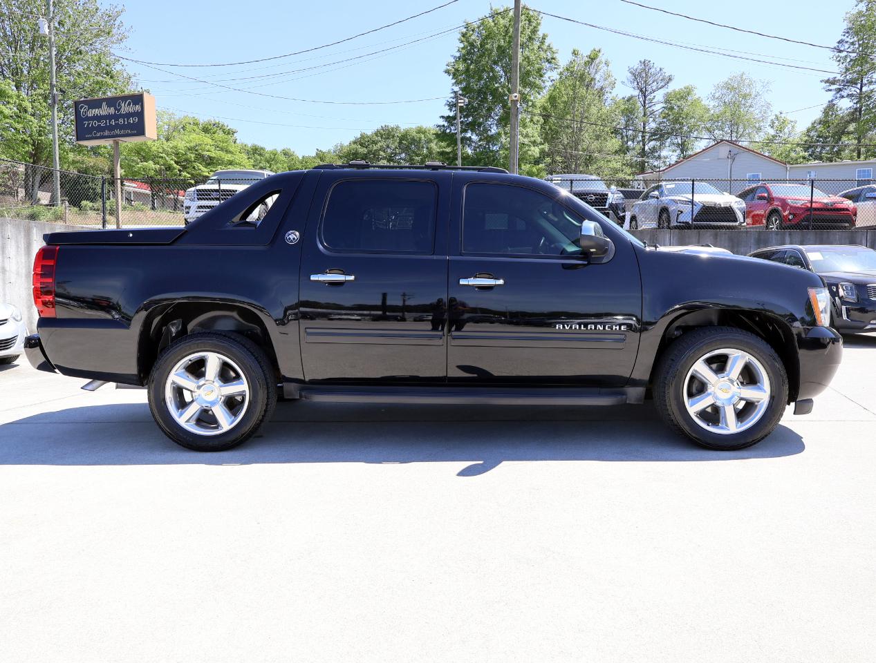 Chevrolet Avalanche LT 2WD 2013