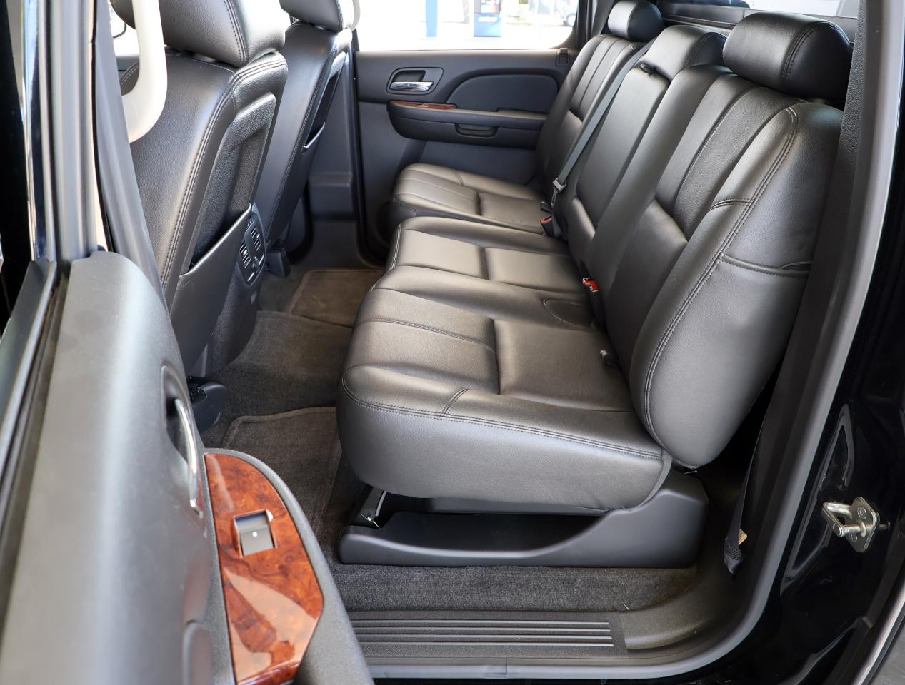 Chevrolet Avalanche LT 2WD 2013