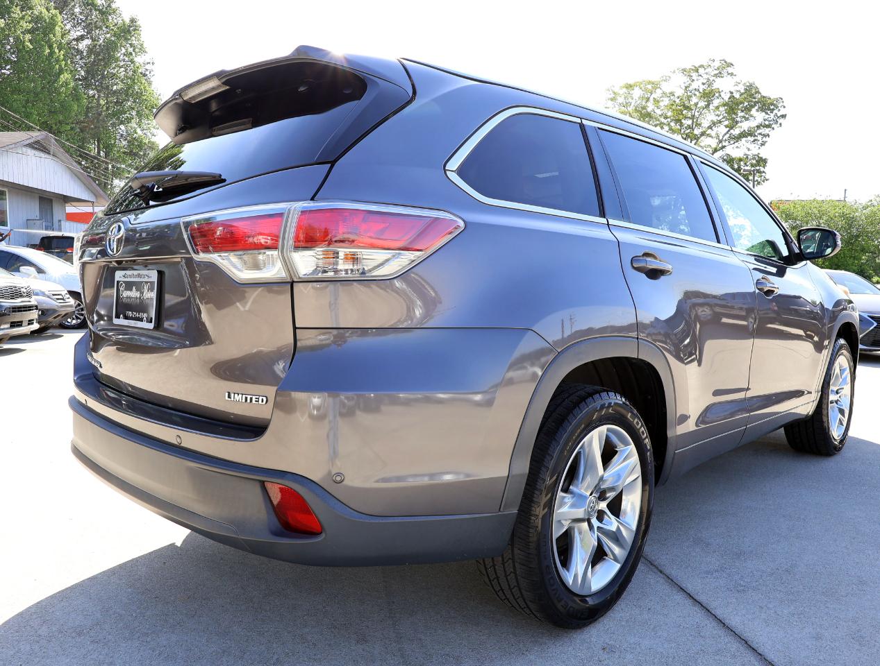 Toyota Highlander Limited FWD V6 2015