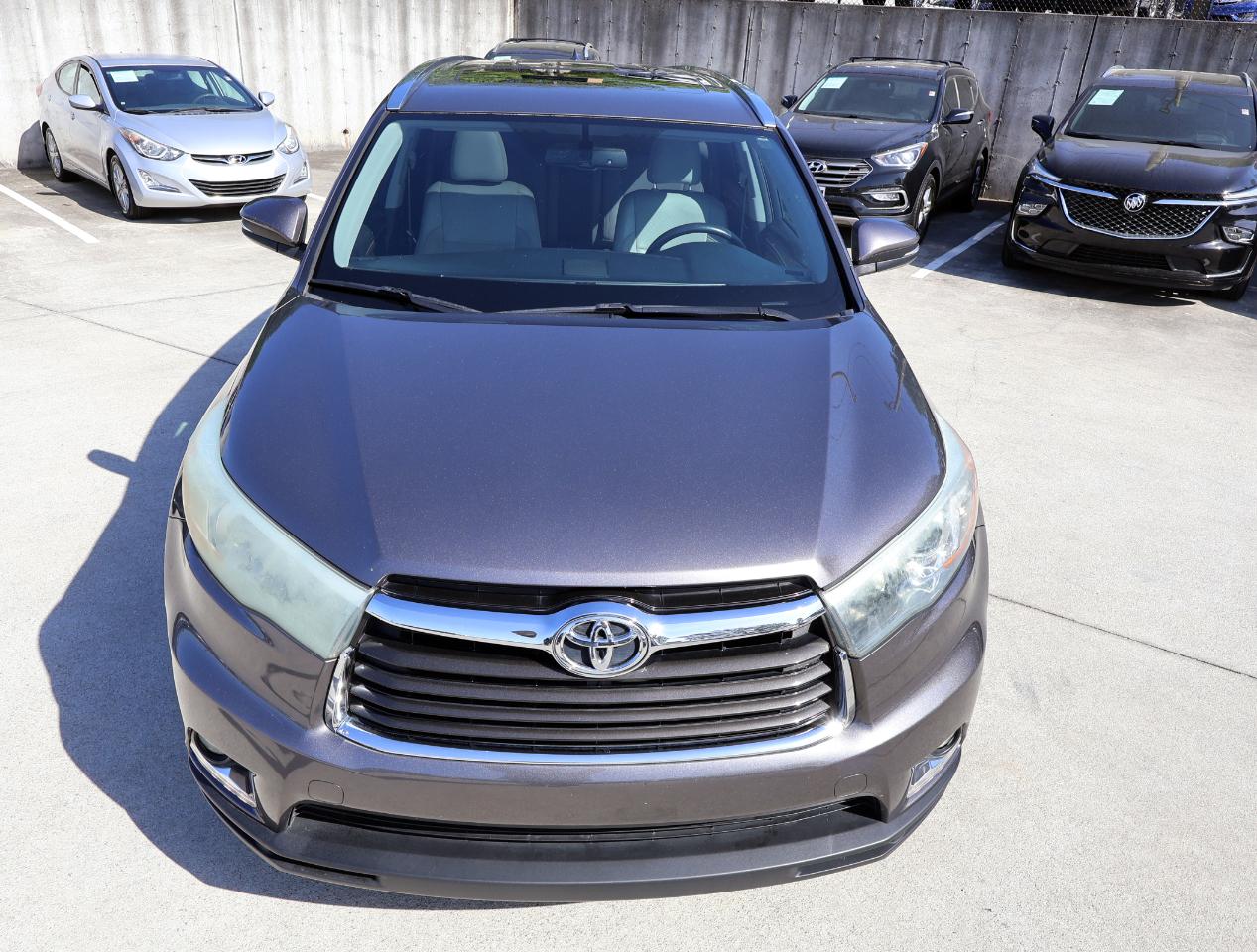 Toyota Highlander Limited FWD V6 2015