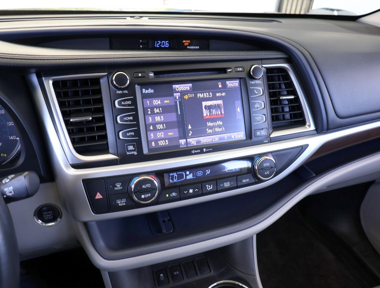 Toyota Highlander Limited FWD V6 2015