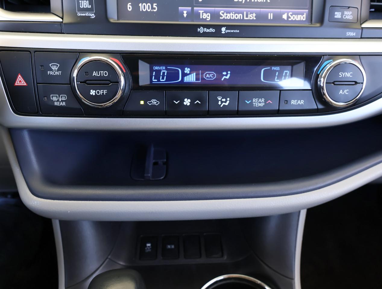 Toyota Highlander Limited FWD V6 2015