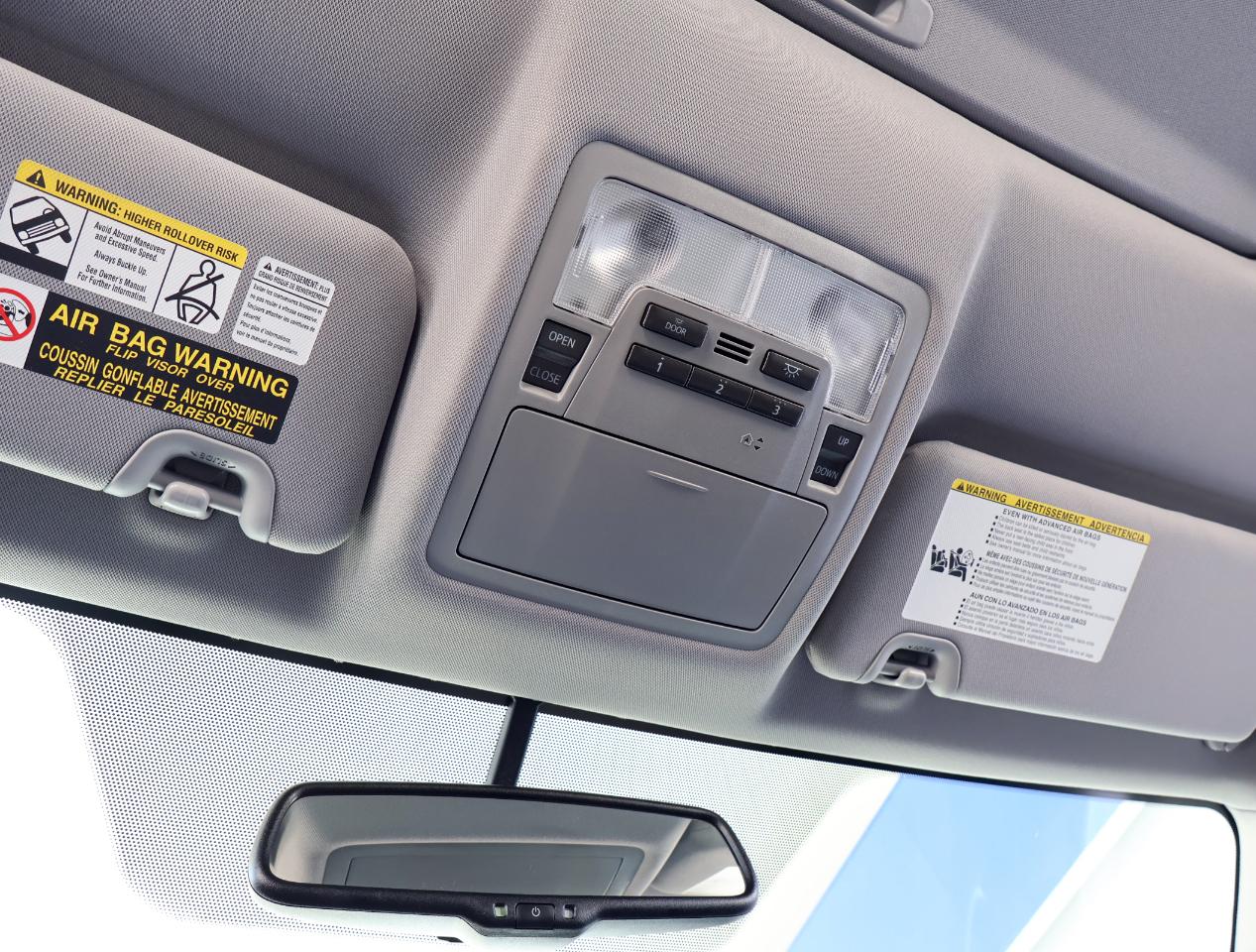 Toyota Highlander Limited FWD V6 2015