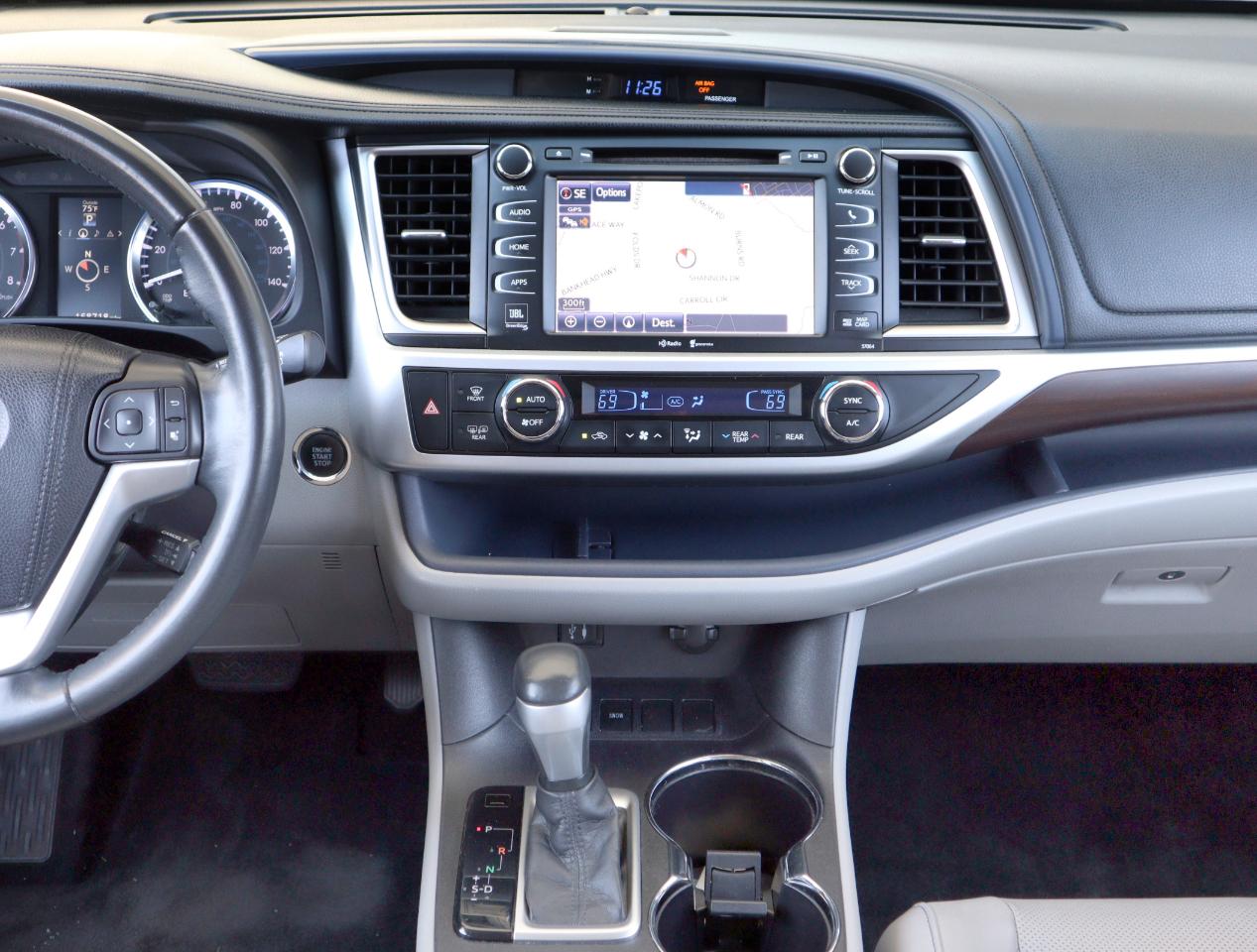 Toyota Highlander Limited FWD V6 2015