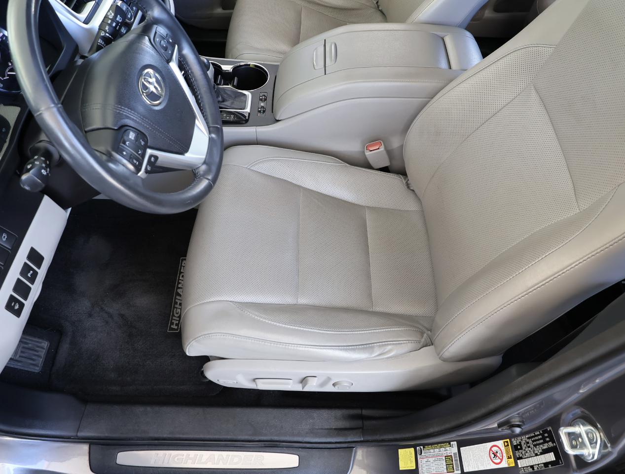 Toyota Highlander Limited FWD V6 2015